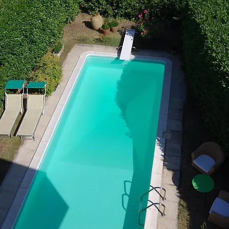 Fiore Bed and Breakfast *