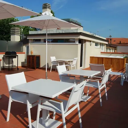 Fiore Bed and Breakfast Πέζαρο