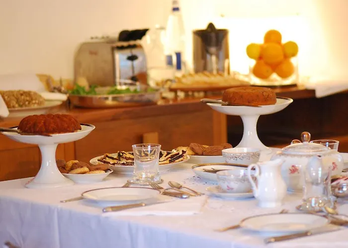 Oda ve Kahvaltı Fiore Pesaro