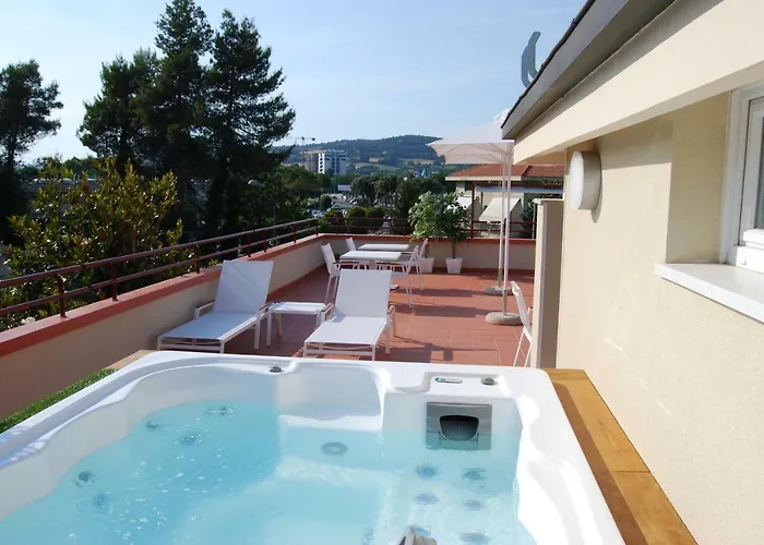 Oda ve Kahvaltı Fiore *